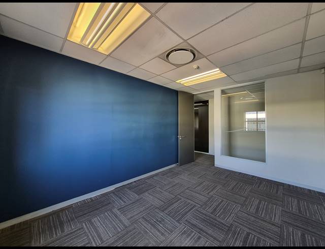 1,226M² OFFICE TO LET IN ILLOVO